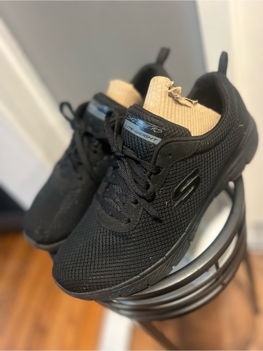 Skechers women Black Mesh Athletic Sneakers size 9